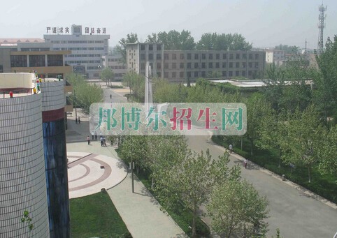 菏澤醫(yī)學專科學校