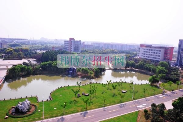 江蘇經貿職業技術學院網站網址