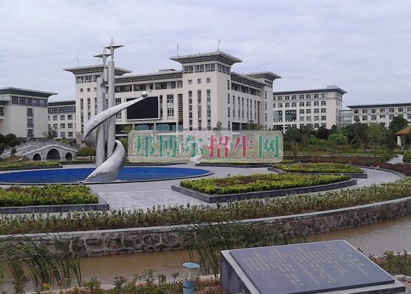 湖北中醫(yī)藥高等專科學校