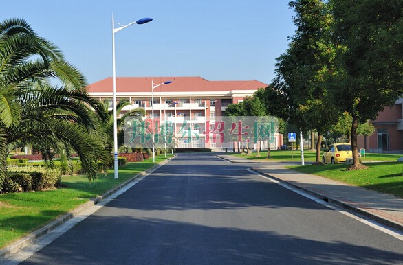 上海健康醫學院