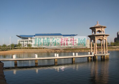 包頭醫學院