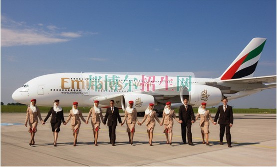 初中畢業學空乘怎樣