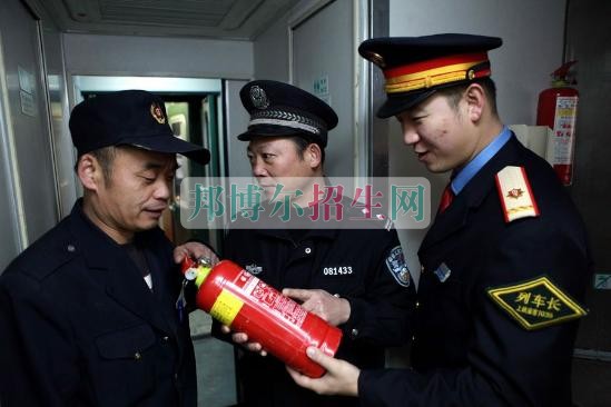 男生可以讀鐵路專業嗎