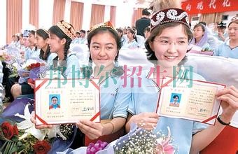 讀中專要初中畢業證嗎