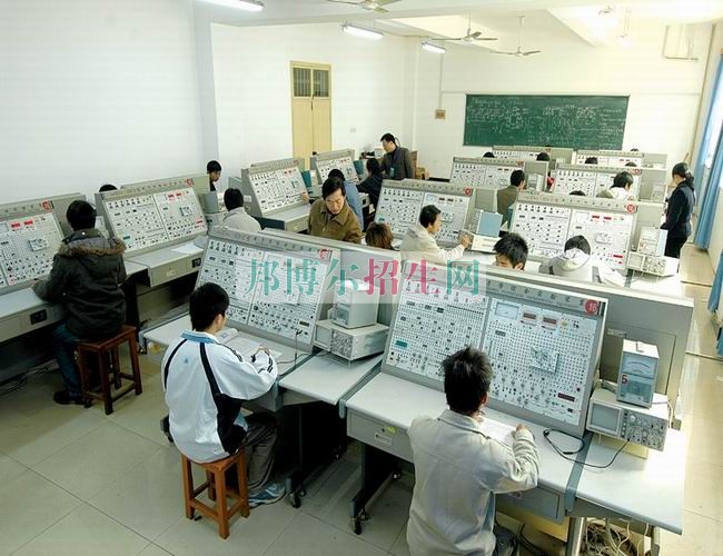 高中跟中專的區別