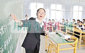 女生中專學什么專業好