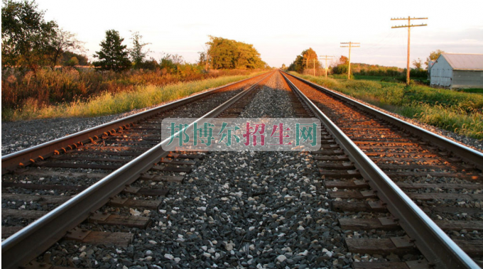 初中畢業(yè)可以學鐵道工程技術專業(yè)嗎