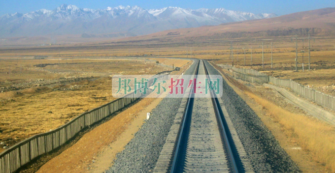 初中畢業能上鐵道工程技術專業嗎
