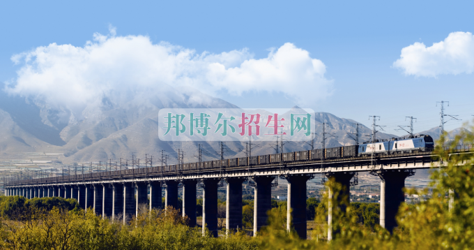 高中畢業學鐵道工程技術專業