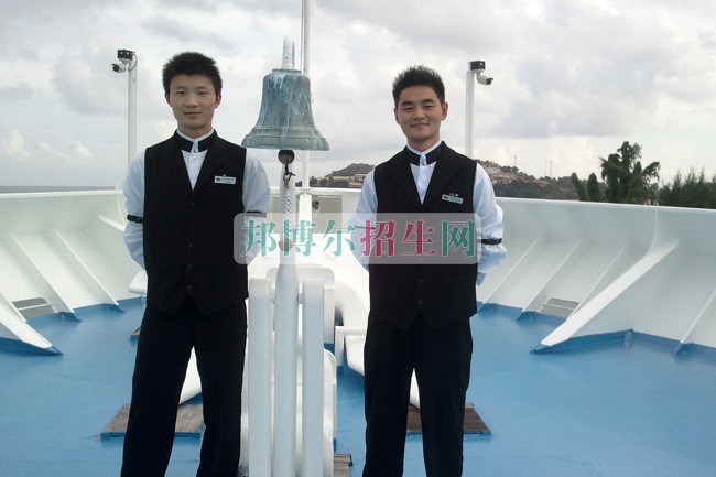 女生學海乘海員