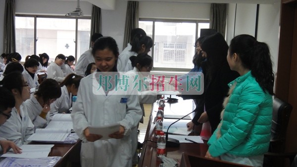 女生學口腔醫學好嗎