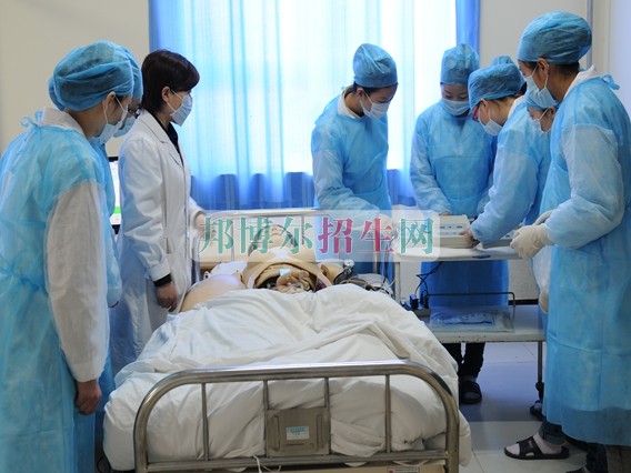 讀臨床醫學好嗎