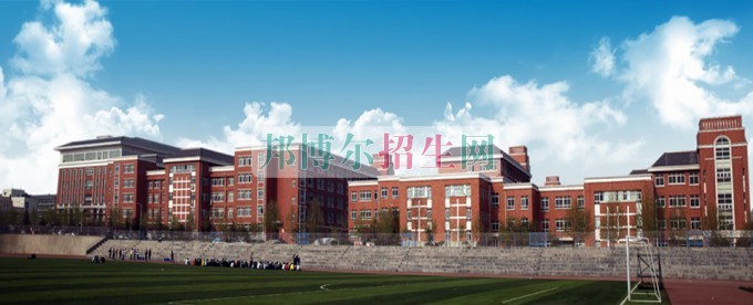 男孩讀什么職業學校好