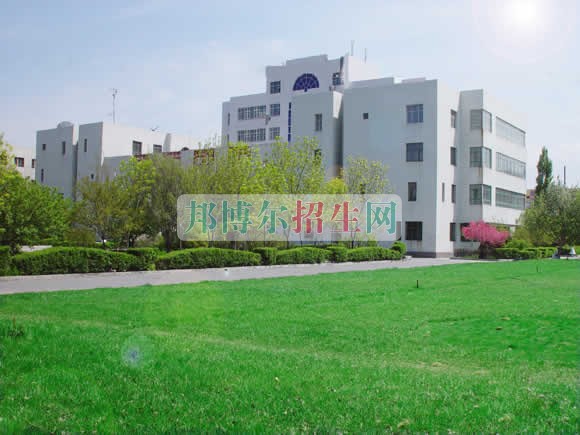 男生讀什么職業學校好
