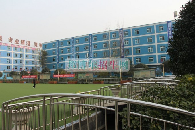 女孩子讀什么職業學校好
