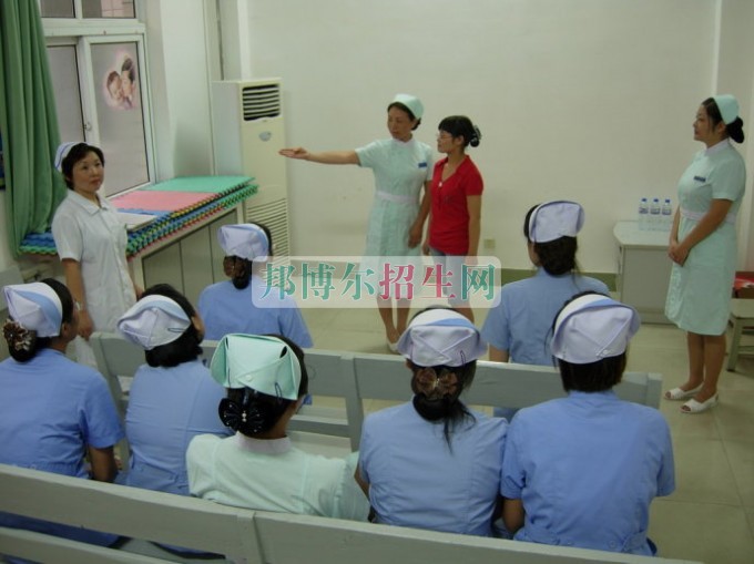 成都好點的助產護理學校