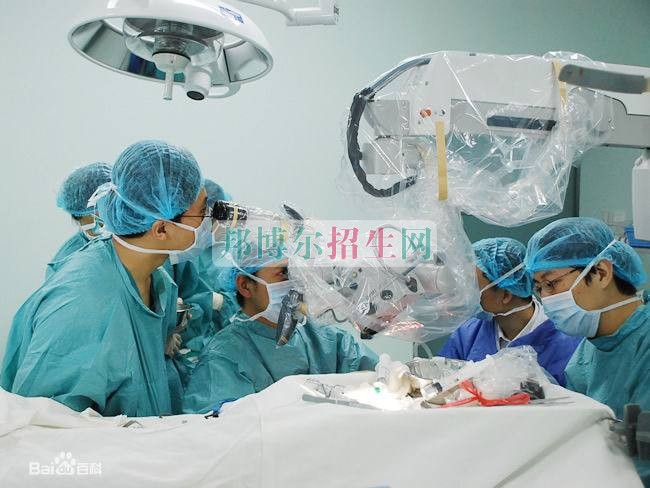 成都女生讀臨床醫學好嗎
