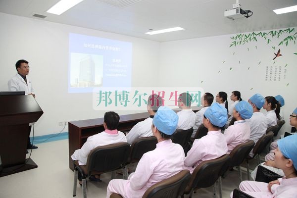 成都有哪些有臨床醫學的大專院校