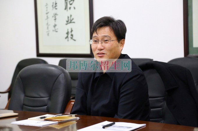 中國航天科技集團第七研究院院長卓超來四川航天職業(yè)技術(shù)學(xué)院調(diào)研指導(dǎo)工作