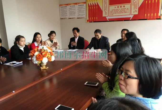 平昌鷹才中等職業技術學校熱烈慶祝107個國際勞動婦女節