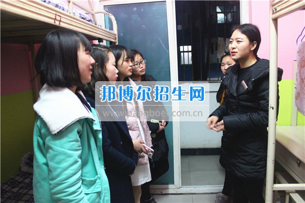 成都希望幼師學校是責任？更是一種愛！