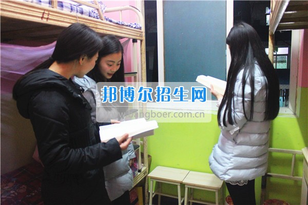 成都希望幼師學校是責任？更是一種愛！