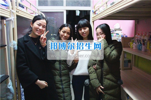成都希望幼師學校是責任？更是一種愛！