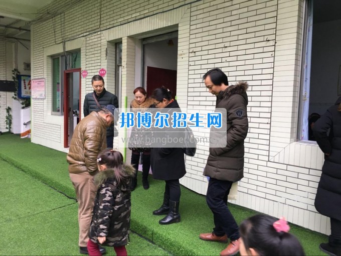 聯合檢查四川省樂山市第一職業高級中學受好評