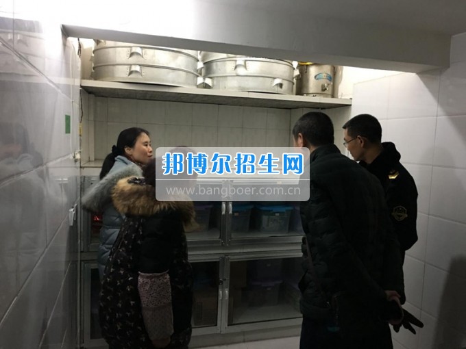 聯合檢查四川省樂山市第一職業高級中學受好評