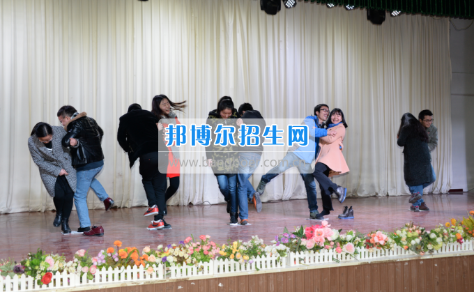 川南幼兒師范高等專科學校與內(nèi)江職業(yè)技術學校開展青年聯(lián)誼活動