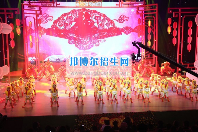 川北幼兒師范高等專科學校參演廣元春晚 服務(wù)地方文化