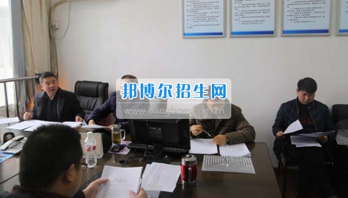 四川省古藺縣職業(yè)高級(jí)中學(xué)校集智匯力，全力推進(jìn)依法治校