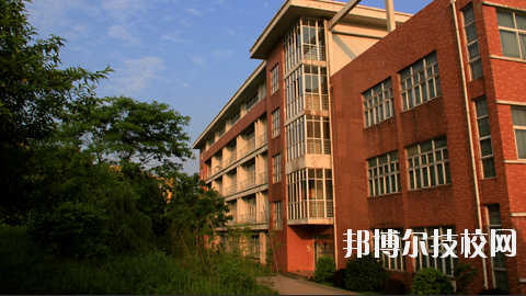 江西省醫藥學校4