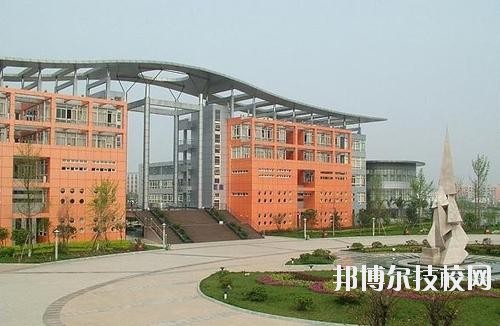 成都市中山職業技術學校2020年報名條件、招生要求、招生對象