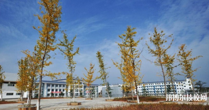 銅仁交通學校2020年學費、收費多少