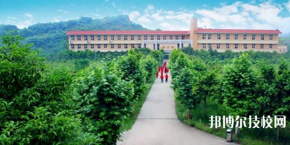 平壩職業高級中學2020年招生辦聯系電話