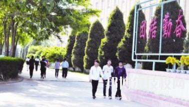甘肅省商業(yè)學(xué)校2020年報(bào)名條件、招生要求、招生對象