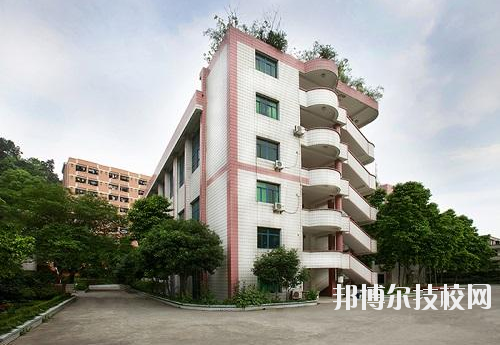 重慶護士學(xué)校怎么樣、好不好