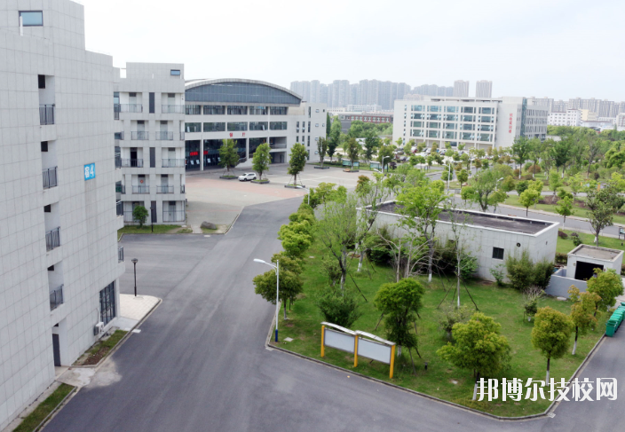 江蘇丹陽(yáng)中等專業(yè)學(xué)校2020年宿舍條件
