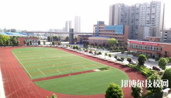 重慶潼南闇公職業(yè)高級中學2020年報名條件、招生要求、招生對象