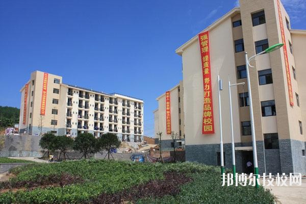 北川羌族自治縣七一職業(yè)中學(xué)2020年報(bào)名條件、招生要求、招生對(duì)象