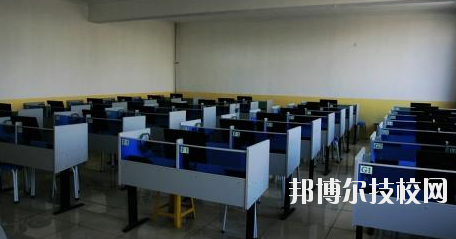 甘肅經(jīng)濟貿(mào)易學(xué)校2020年學(xué)費、收費多少