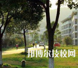 重慶第二財貿學校怎么樣、好不好