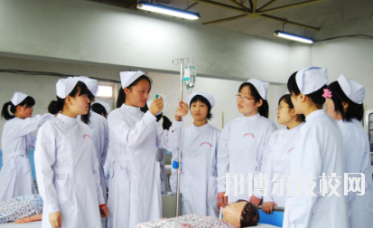 重慶藥劑學(xué)校2020年報名條件、招生要求、招生對象