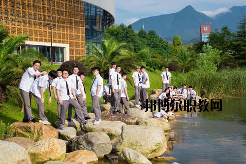 江西廬山旅游中等專業(yè)學(xué)校2020年報名條件、招生要求、招生對象