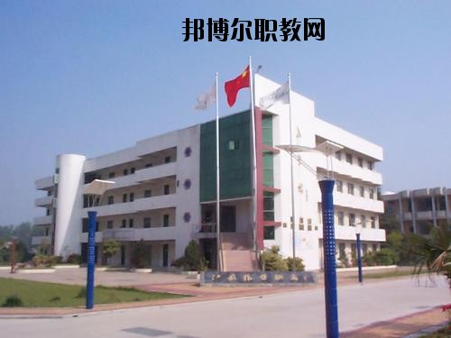 昭陽區(qū)高級職業(yè)中學(xué)2020年報名條件、招生要求、招生對象