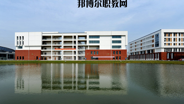 江蘇吳江中等專業學校2020年有哪些專業