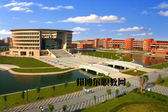 咸寧電子科技學校2020年報名條件、招生要求、招生對象