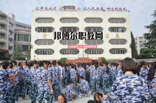 隆昌幼兒師范學(xué)校2020年報(bào)名條件、招生要求、招生對(duì)象