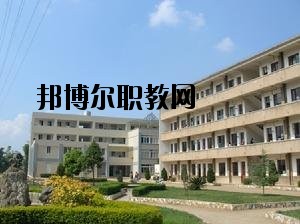 祿豐縣職業(yè)高級中學(xué)2020年報名條件、招生要求、招生對象